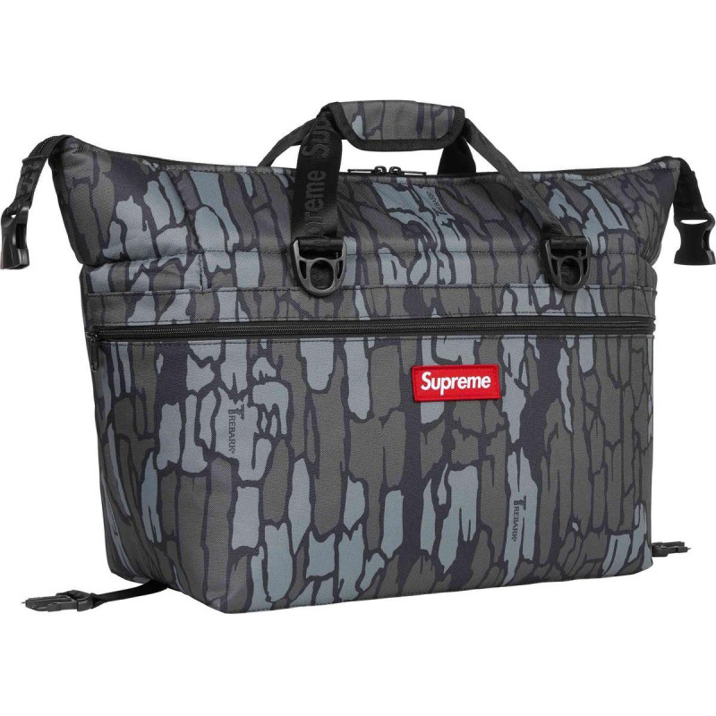 Supreme Logo