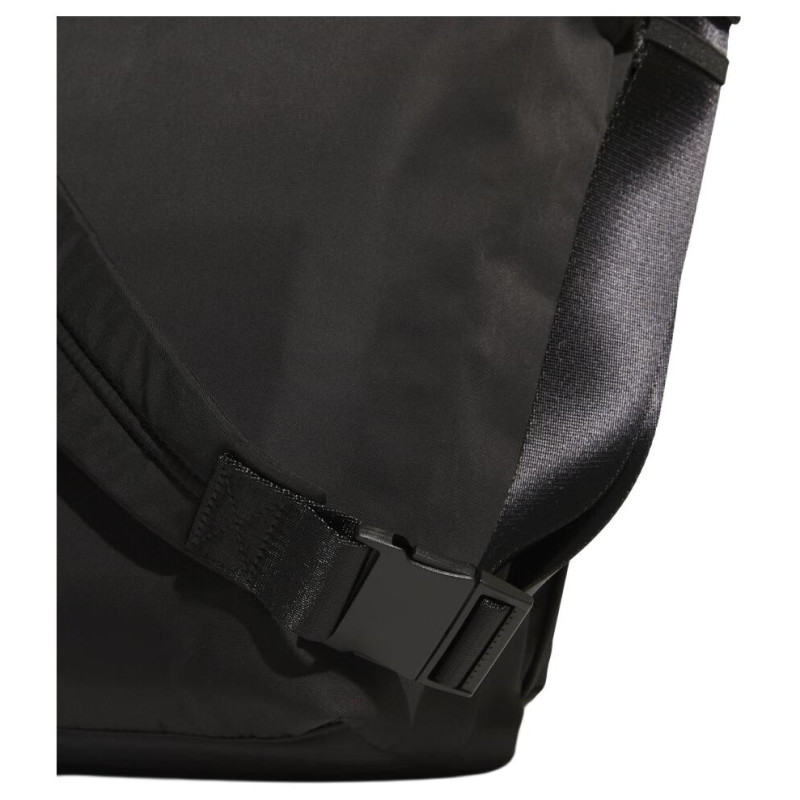 adidas 12L