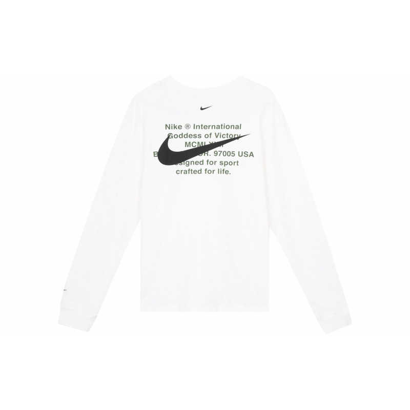 Nike Swoosh T