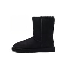UGG Classic Short II