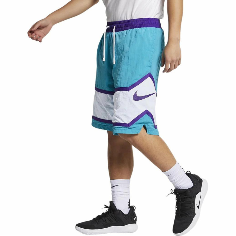 Nike Throwback