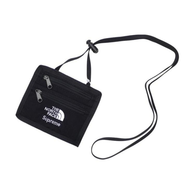 Supreme Supreme FW18 Expedition Travel Walle LOGO
