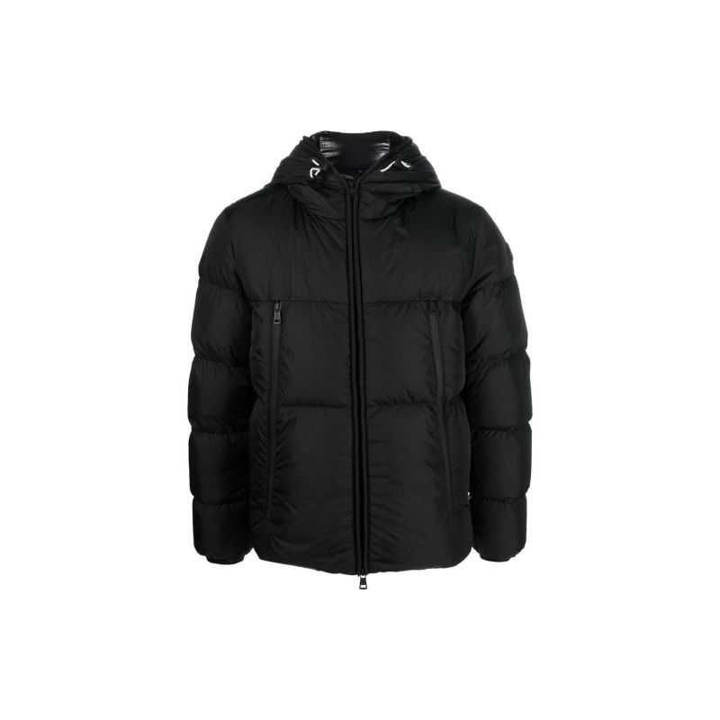 Moncler FW22 logo