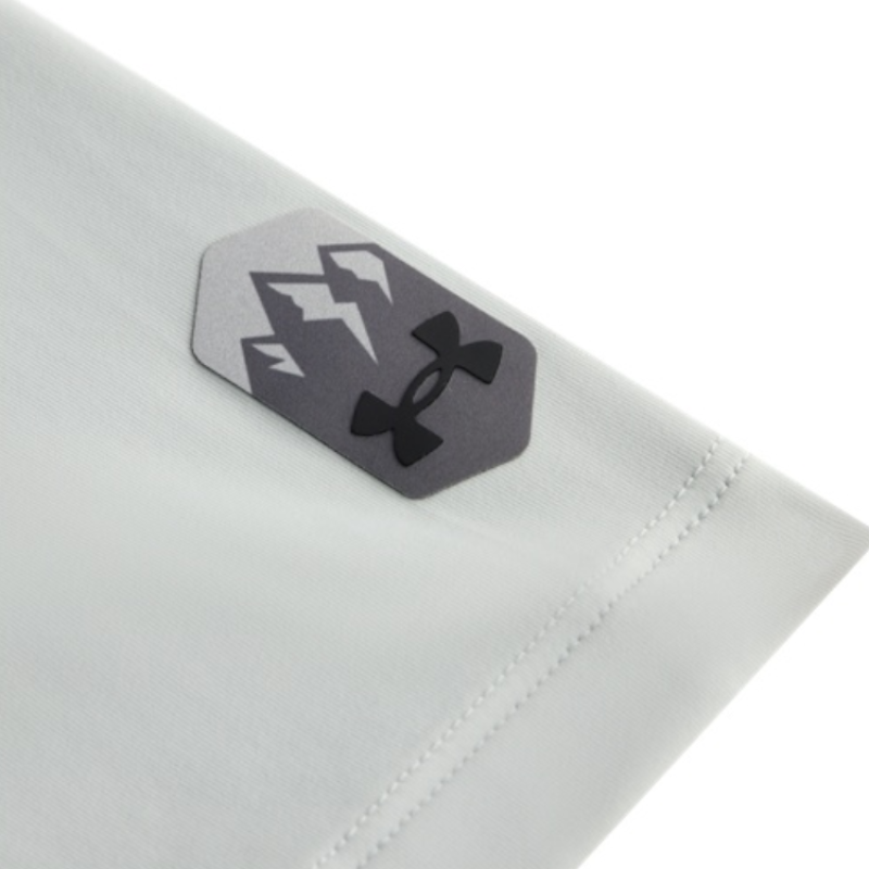 Under Armour T