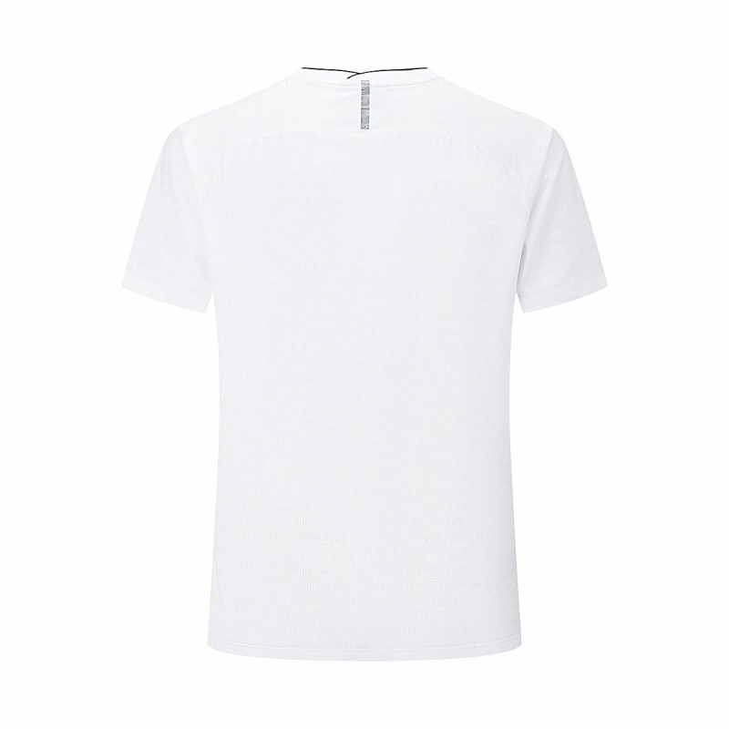 Under Armour T