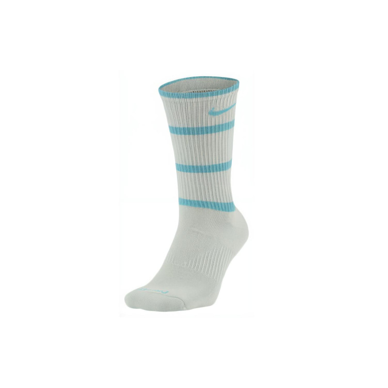 Nike Everyday Plus Cushioned logo 2