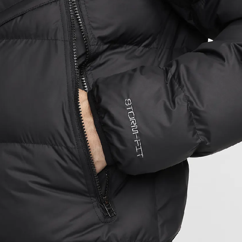 Nike SportswearPrimaLoft Air Max Windrunner logo
