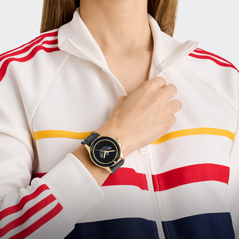 adidas originals 44mm