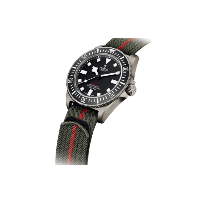 TUDOR 200 42mm M25717N-0001
