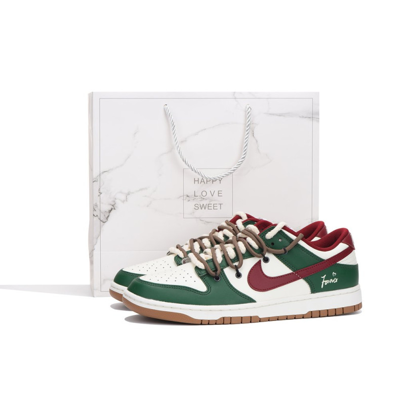 Nike Dunk Low Gorge Green