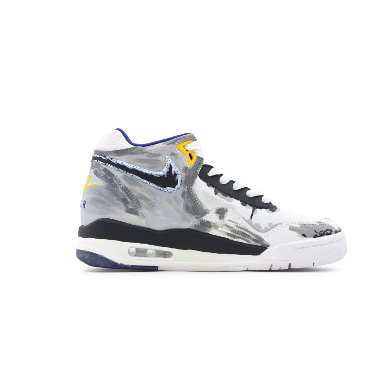 Nike Flight Legacy