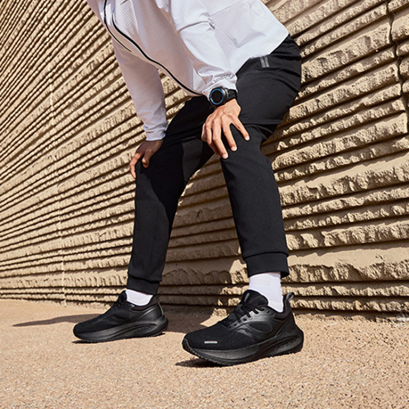 Saucony Surge 3