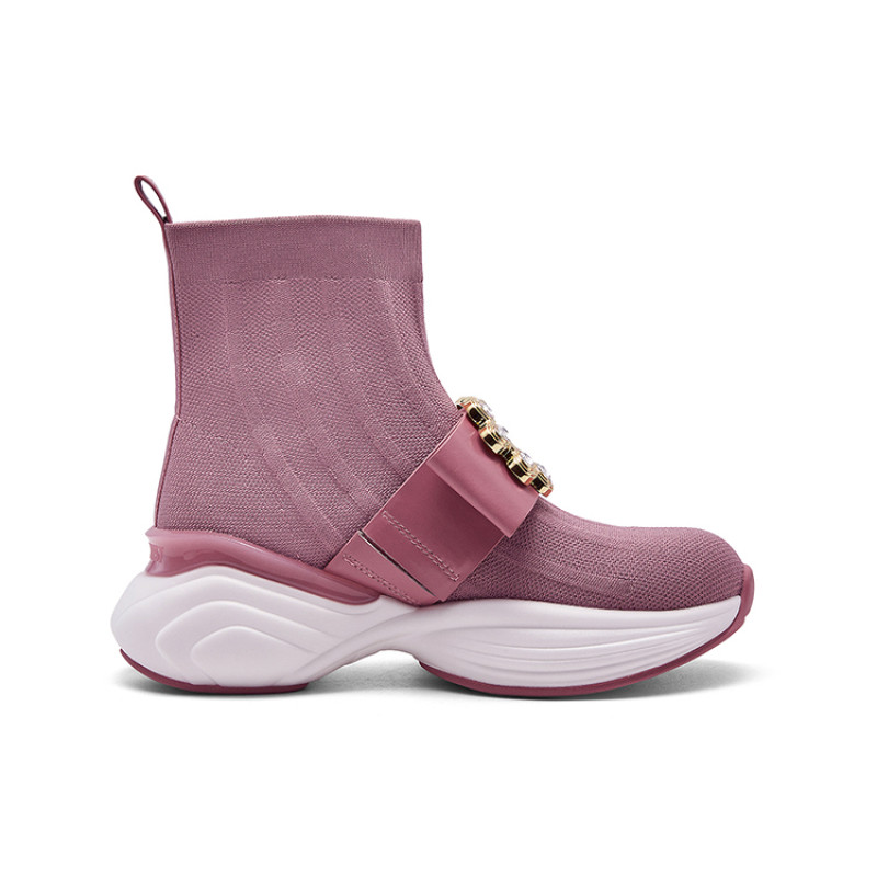 NINE WEST