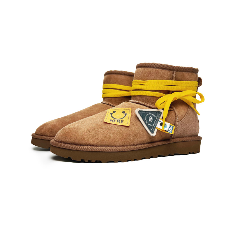 UGG CLASSIC MINI