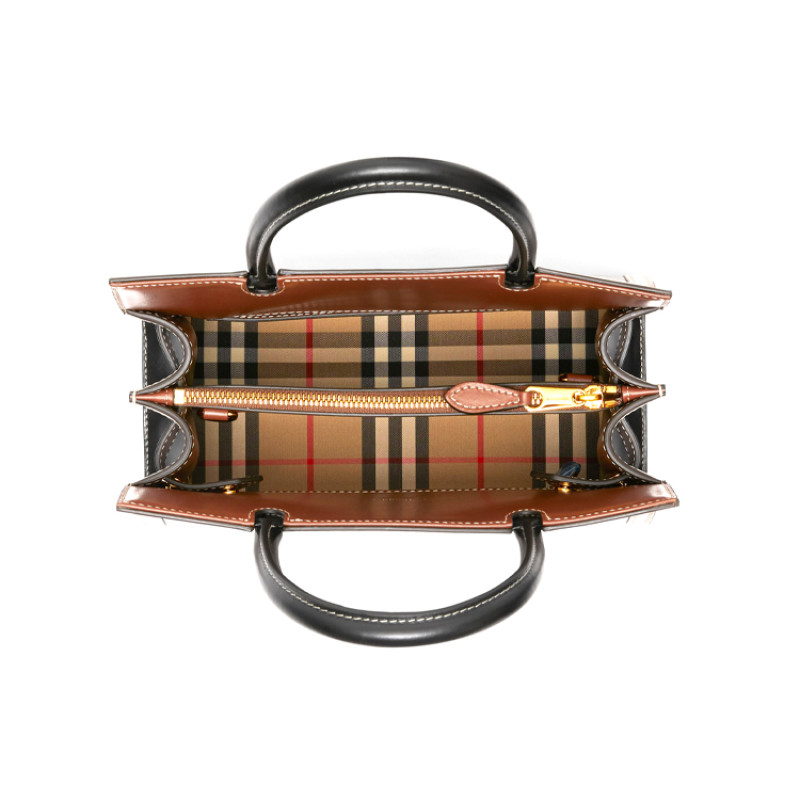 Burberry Title Vintage