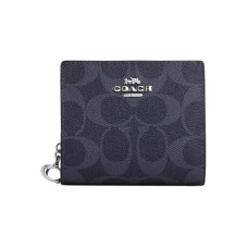 COACH Snap Wallet 11 Logo