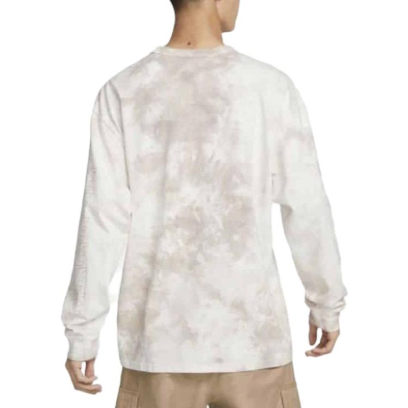 Nike T