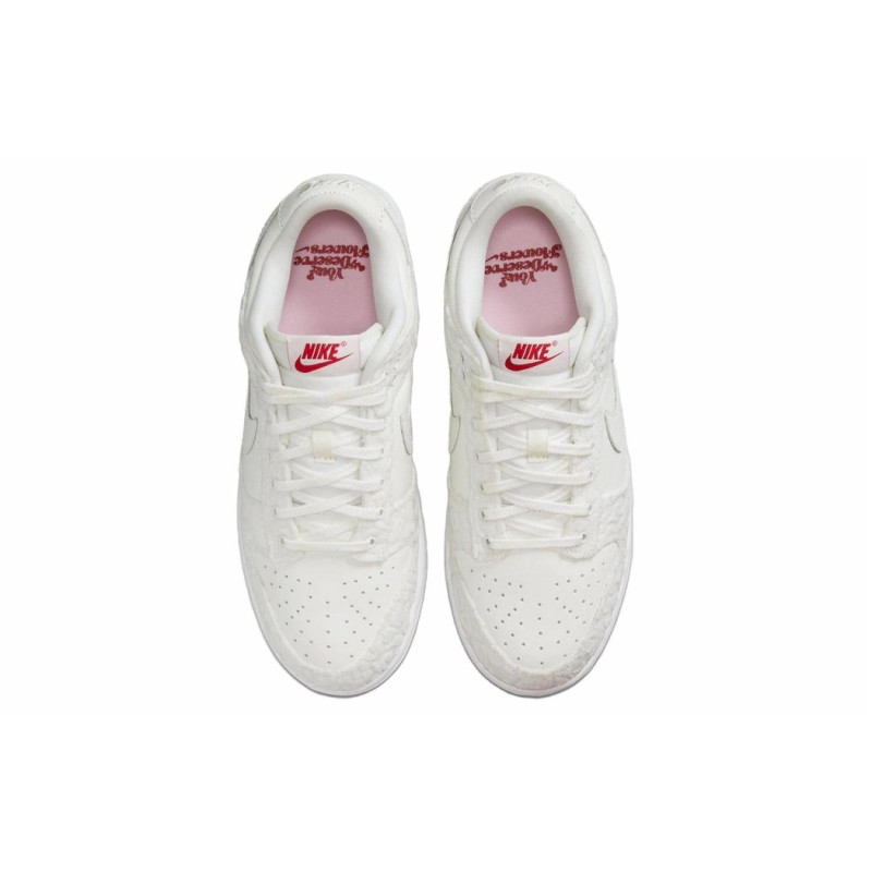 Nike Dunk WMNS Give Her Flowers