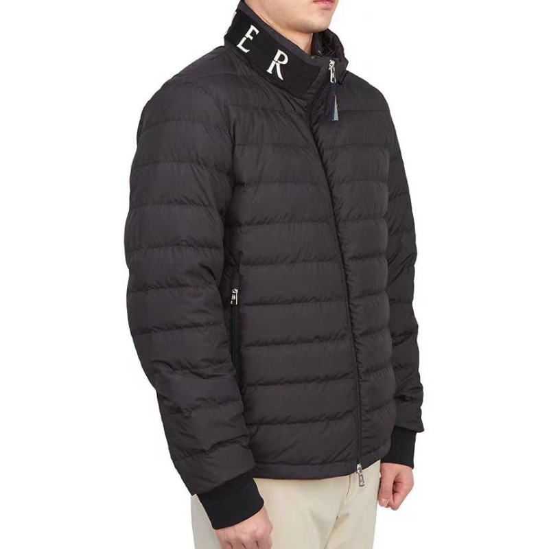 Moncler SS23 akio