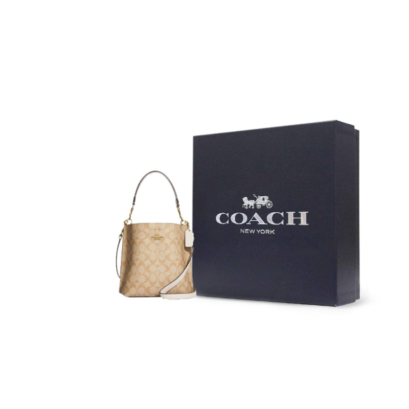 COACH Mollie Logo
