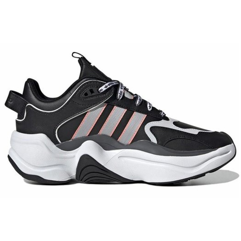 adidas originals Magmur Runner