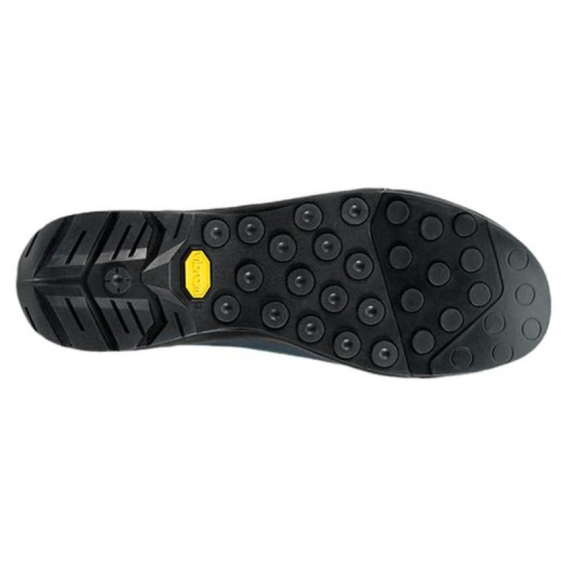 x Arcteryx Arakys Approach