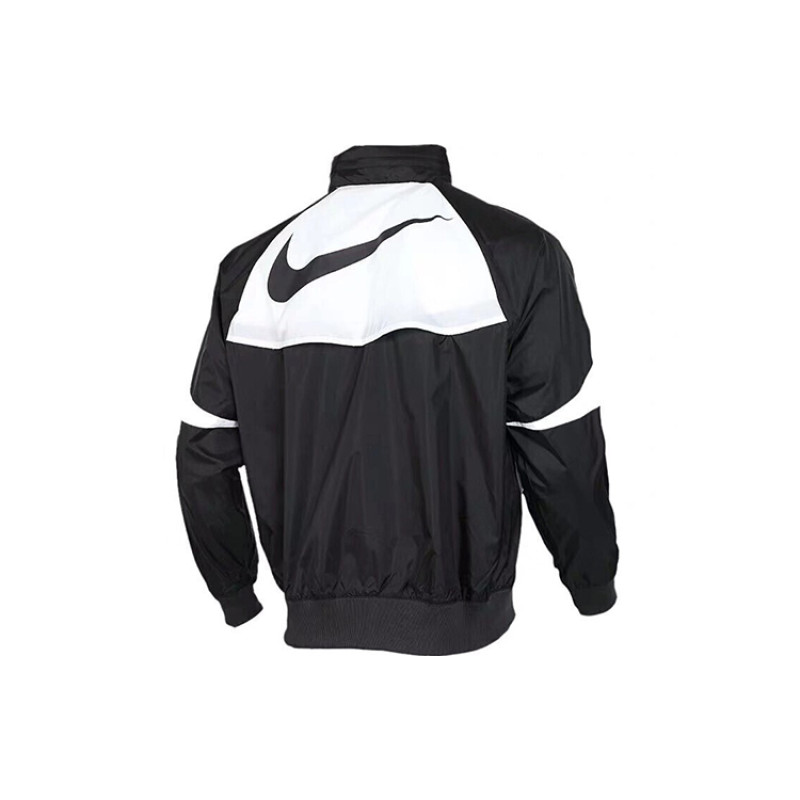 Nike Sportswear Wind Runner Logo
