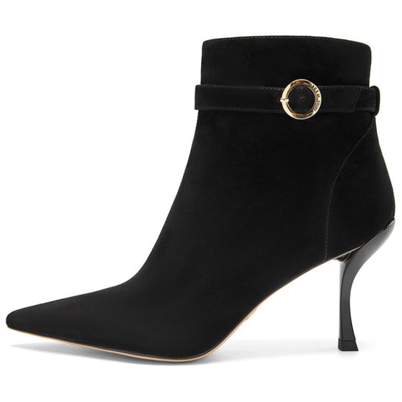 NINE WEST