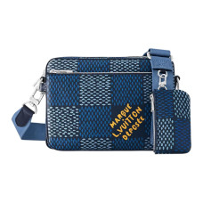 LOUIS VUITTON Trio Messenger