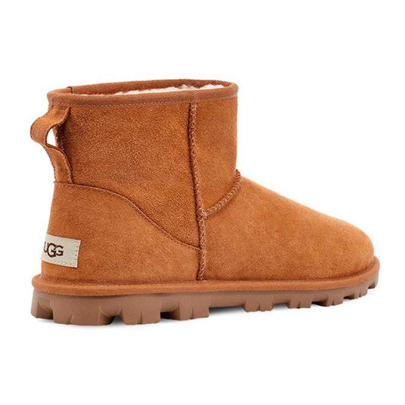 UGG Essential