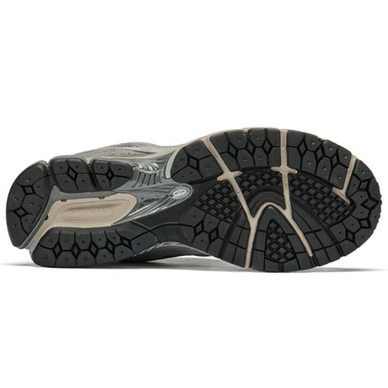 New Balance NB 2002R Pouch