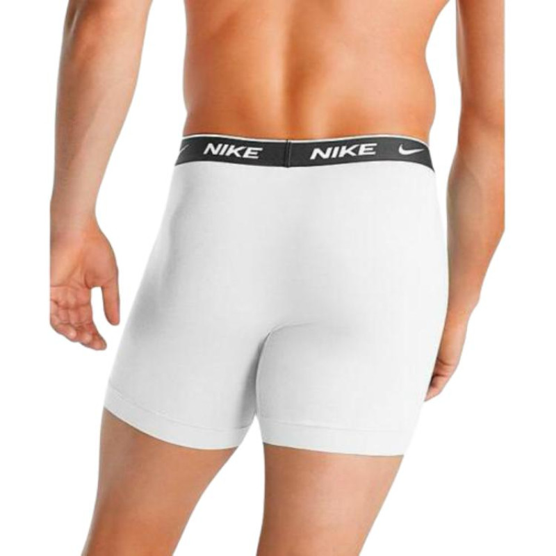 Nike 3