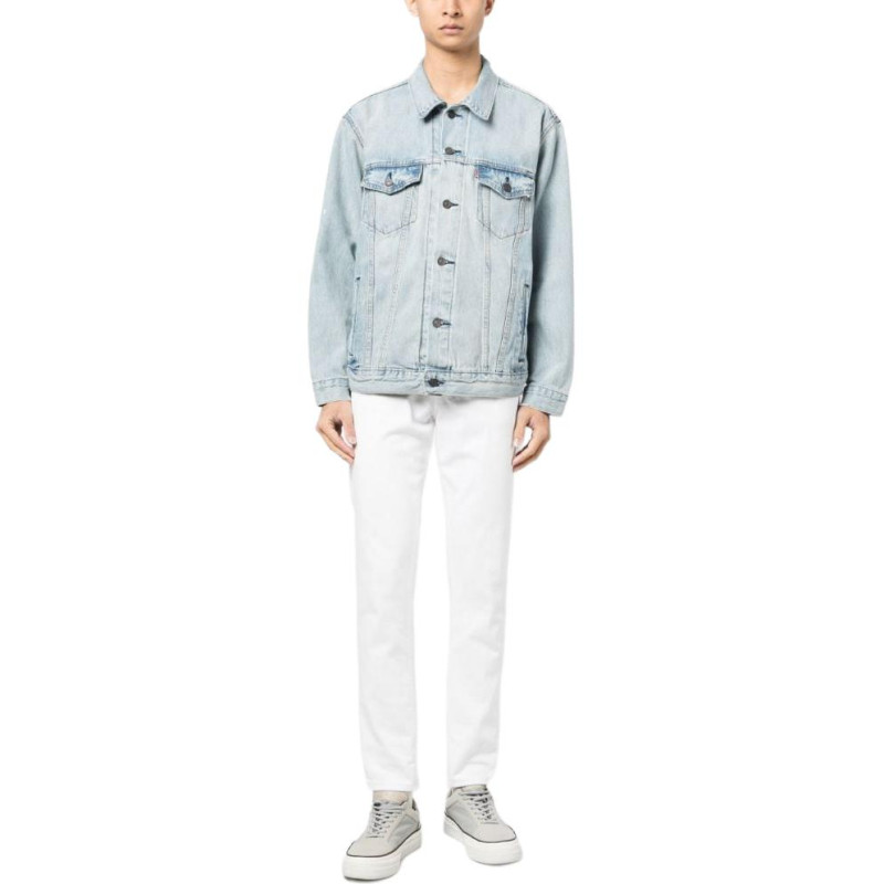 Levis