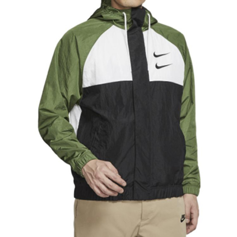 Nike Sportswear Swoosh