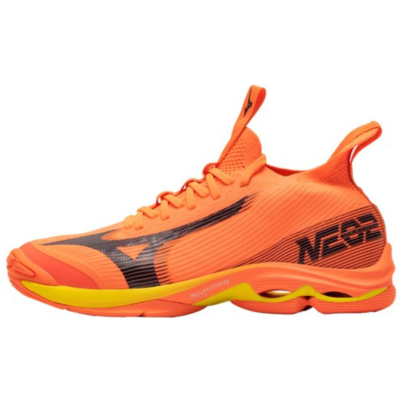 Mizuno Wave Lightning Neo