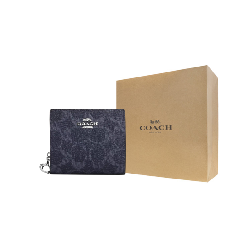 COACH Snap Wallet 11 Logo