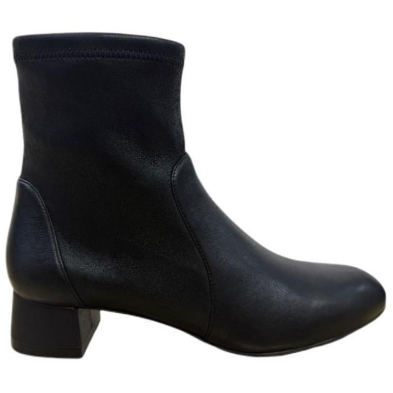 stuart weitzmanSW