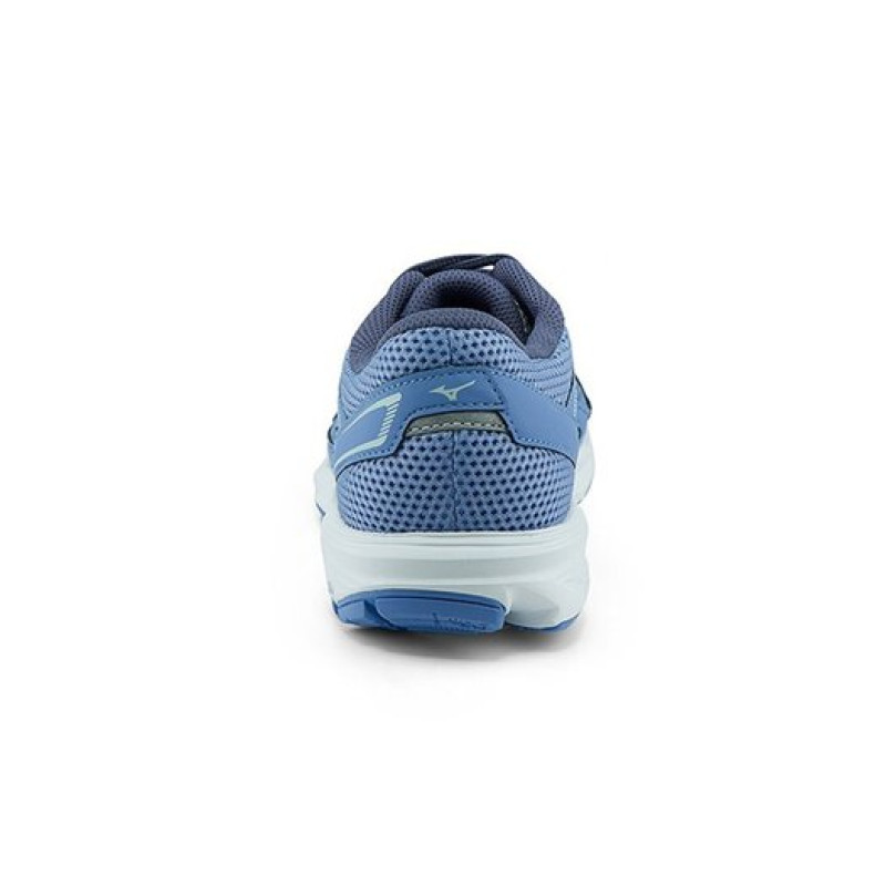 Mizuno Spark 6