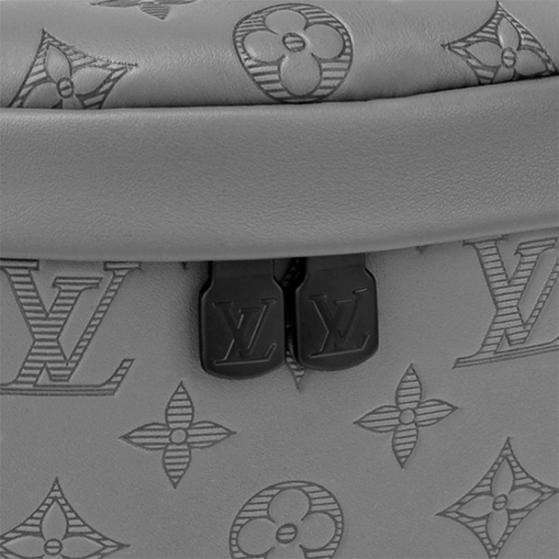 LOUIS VUITTON Discovery
