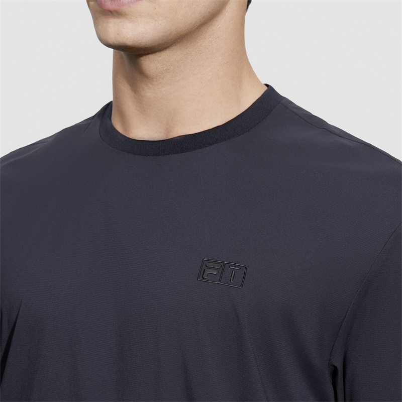 FILA T