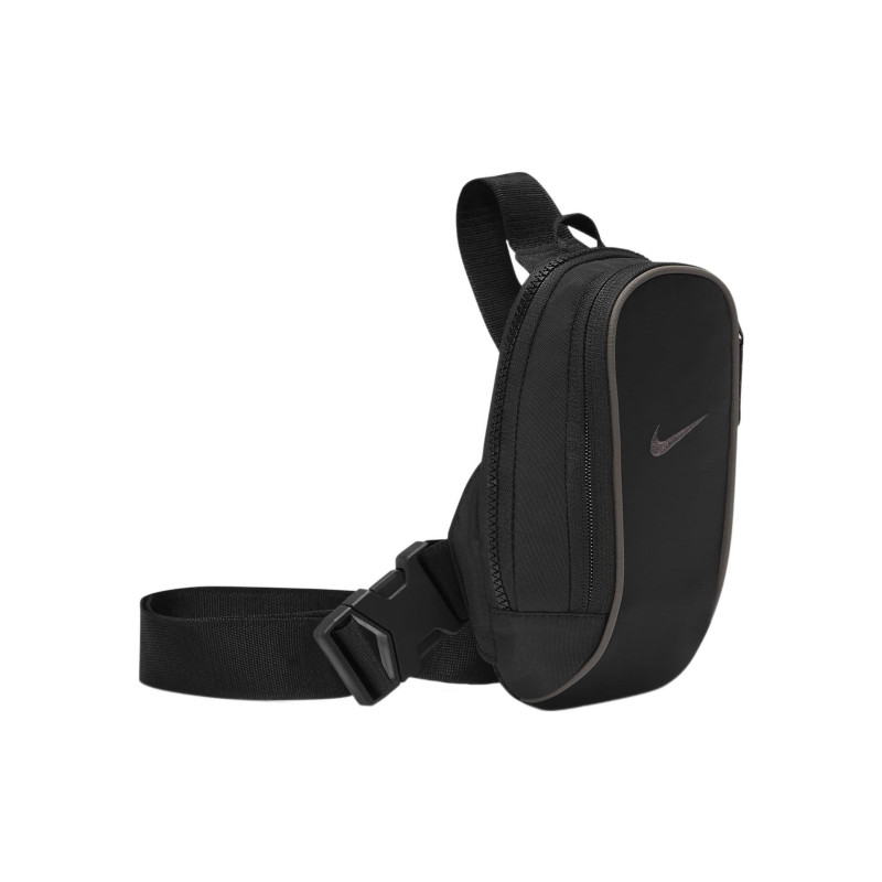 Nike Sportswear Essentials Logo