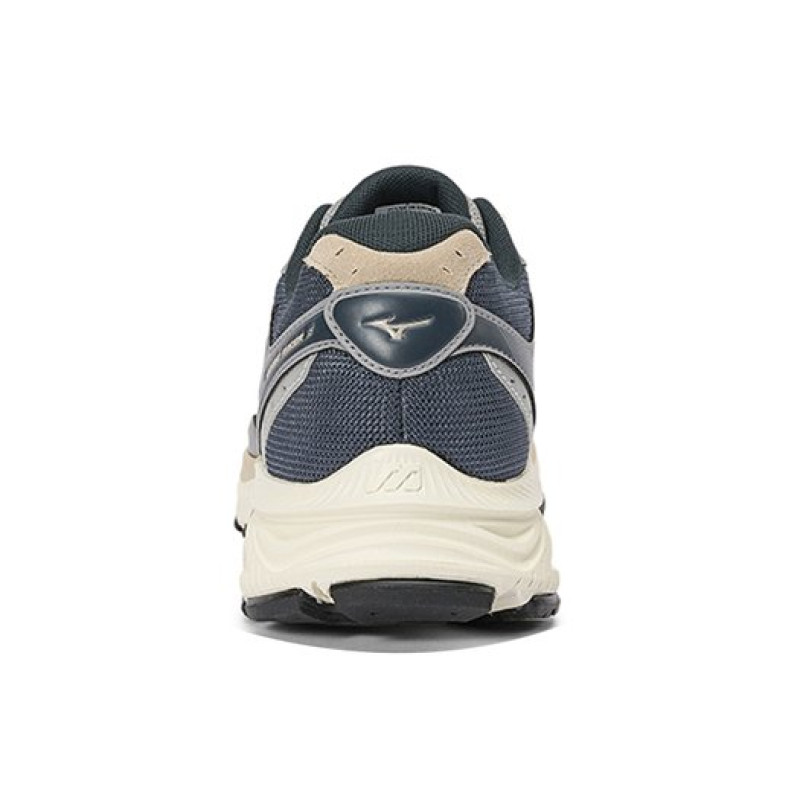 Mizuno Racer S