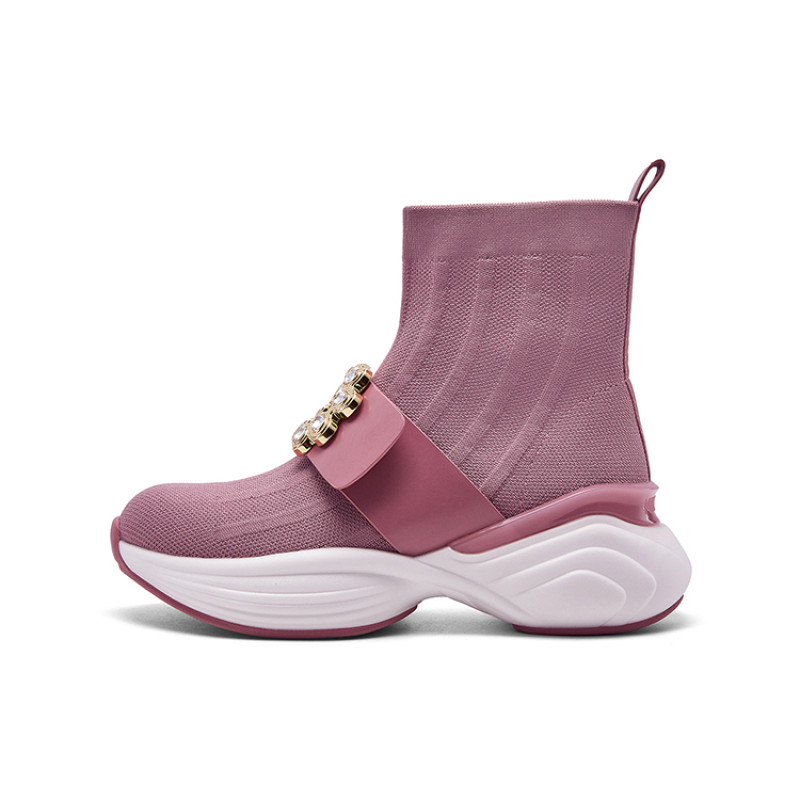 NINE WEST