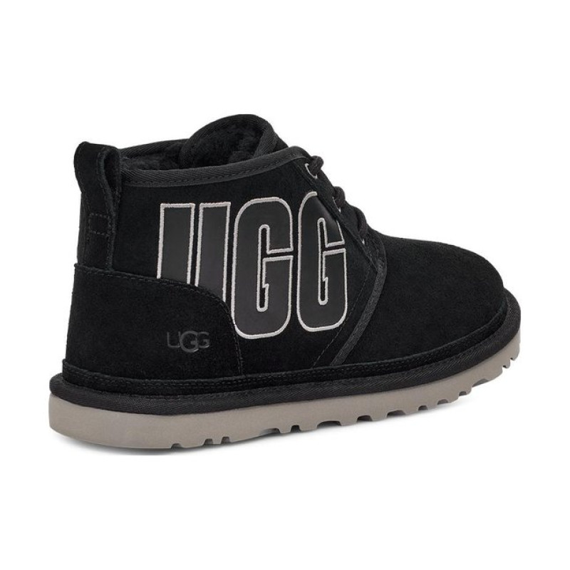 UGG