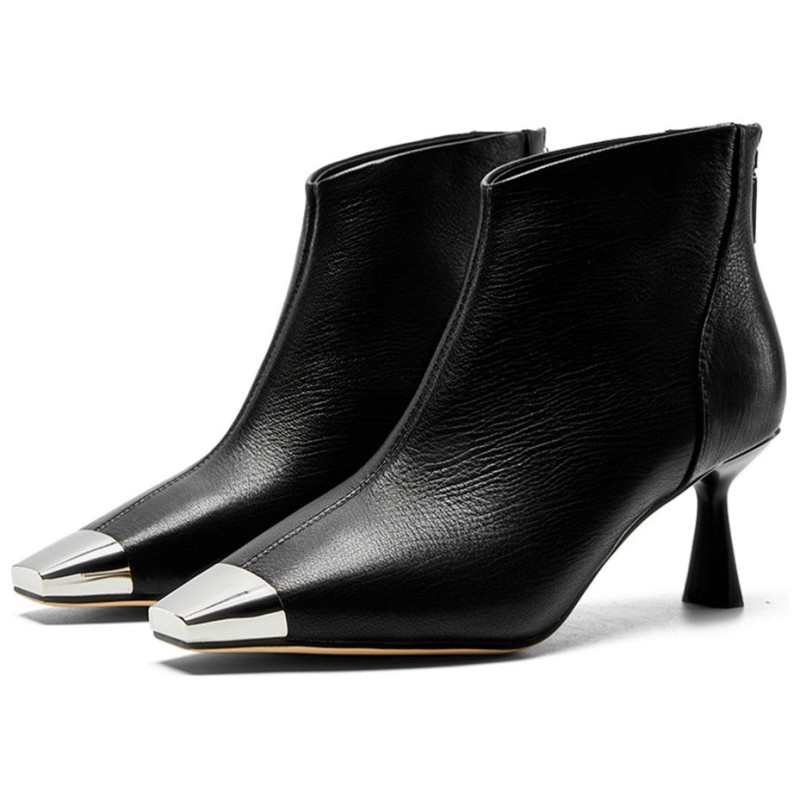 NINE WEST