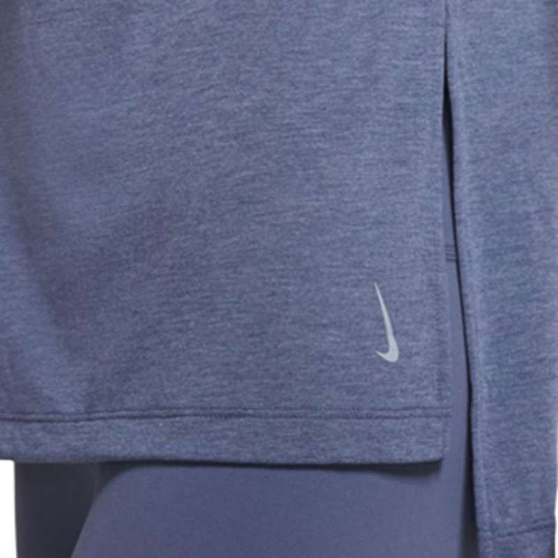 Nike YOGA T