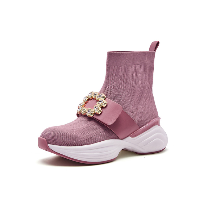 NINE WEST