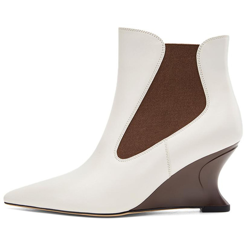 NINE WEST
