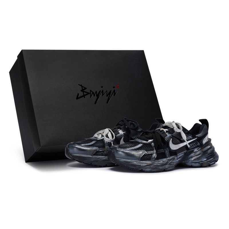 Nike V2K Run 811