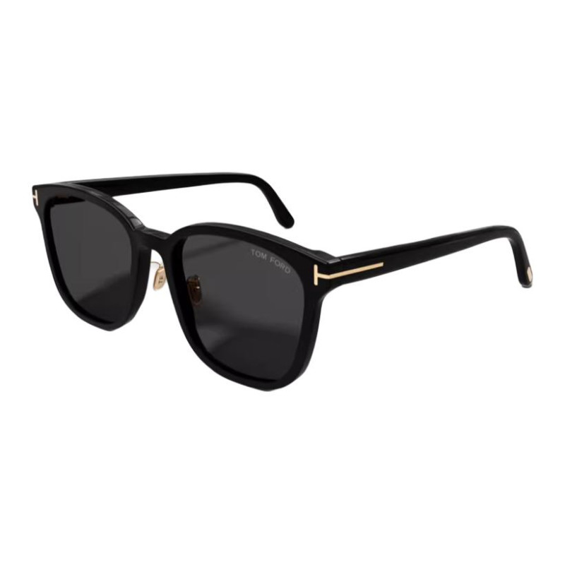 TOM FORD